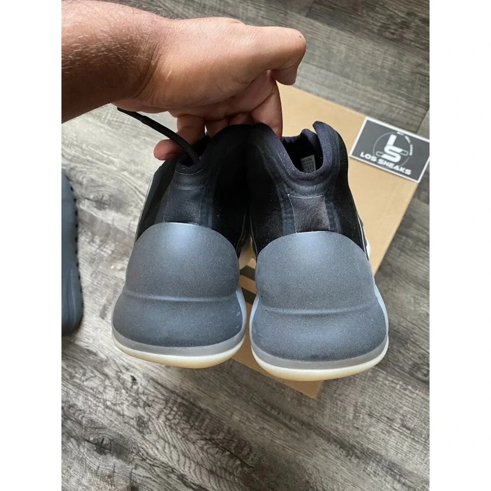 Size‎ 7.5 - adidas Yeezy Quantum Barium - Picture 4 of 5